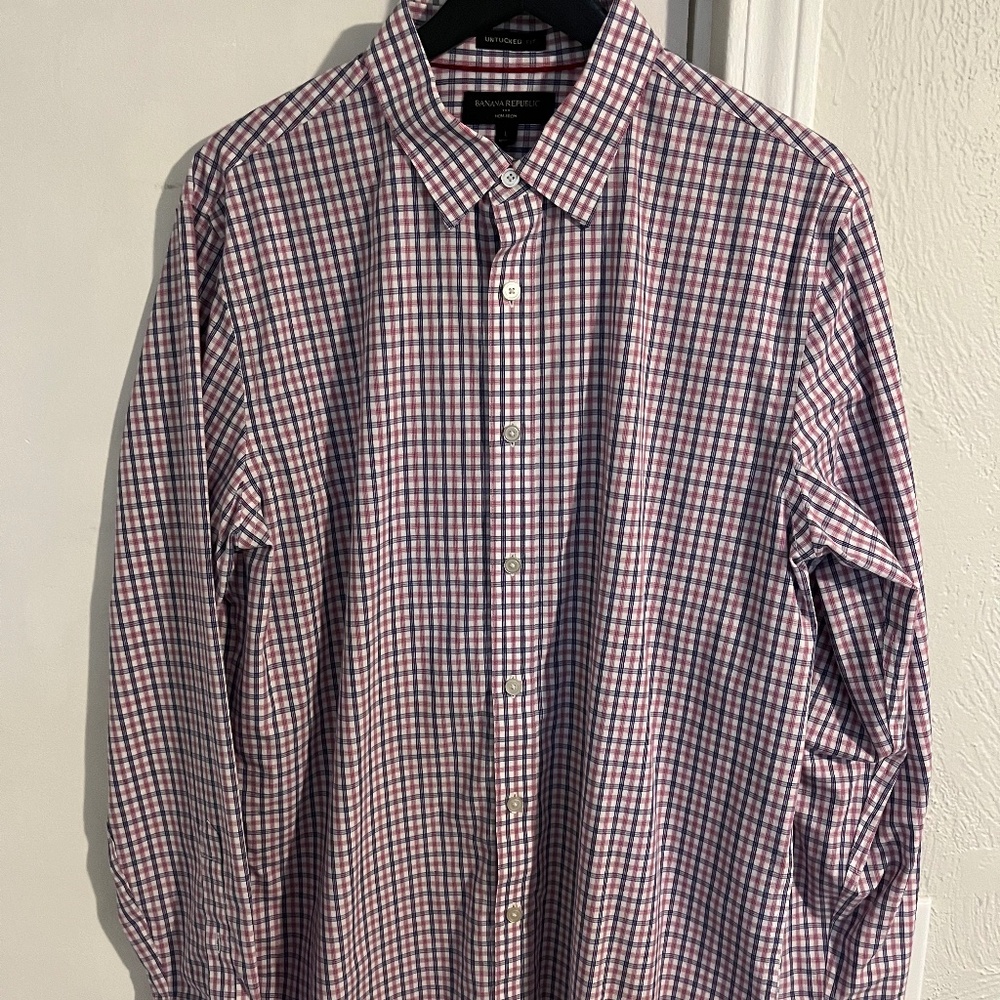 Banana Republic Plaid Shirt - Untucked fit - Non-iron